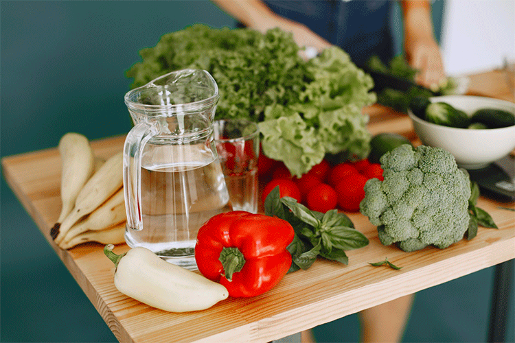 Frutas, verduras y agua